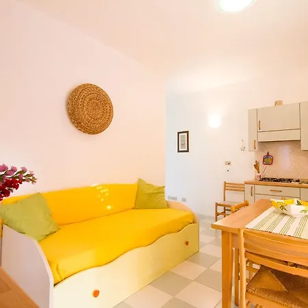 Apartment Residence Del Mare Casesicule Santa Maria Del Focallo