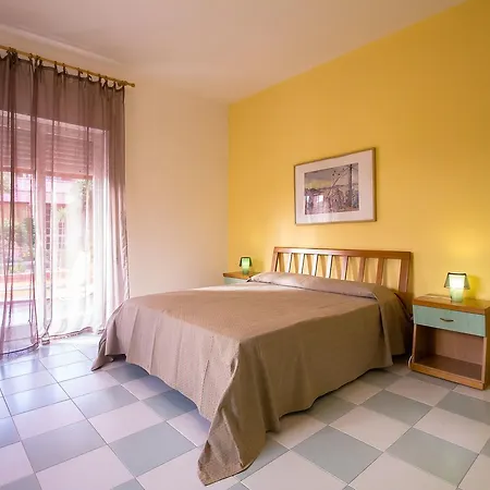 Residence Del Mare Casesicule Apartment